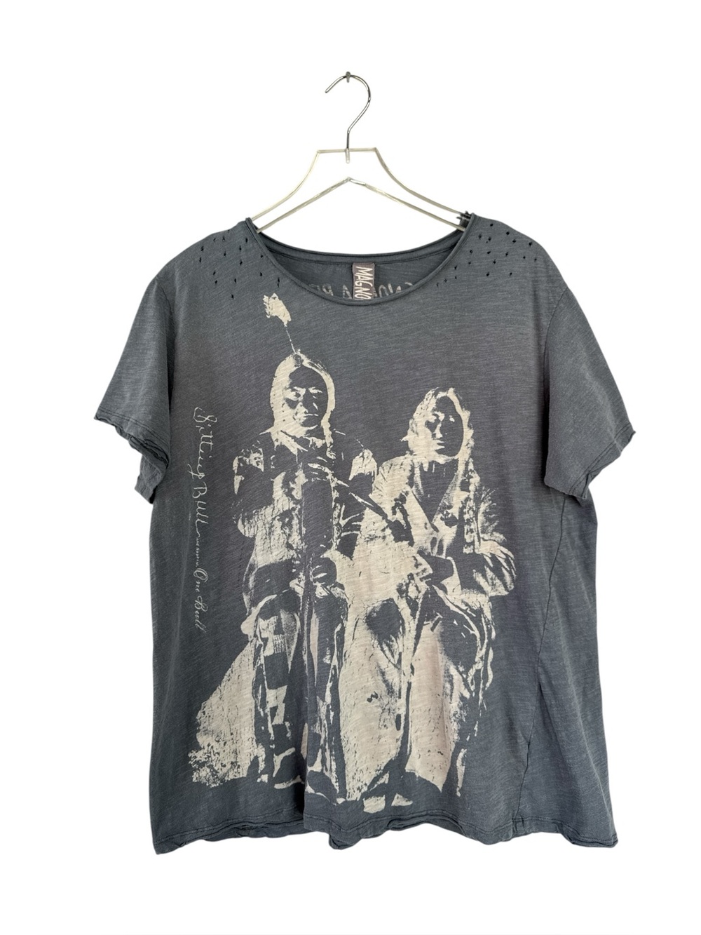 Magnolia Pearl Sitting Bull Distressed Graphic Tee OS Boho Lagenlook Artisan Top